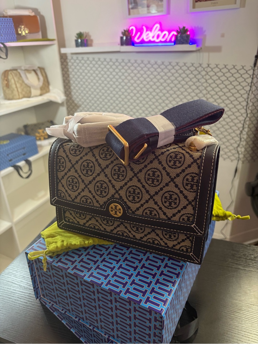 Tory Burch Navy Logo Jacquard Crossbody Bag - Picture 3 of 4